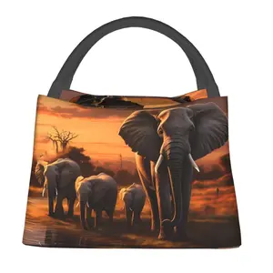 1 elephant pattern, portable and reusable refrigerated bag, insulated lunch bag, used for camping, picnicking, beach, home, restaurant, office, outdoor. Suitable for gifting to friends. Family birthday gifts, holiday gifts.