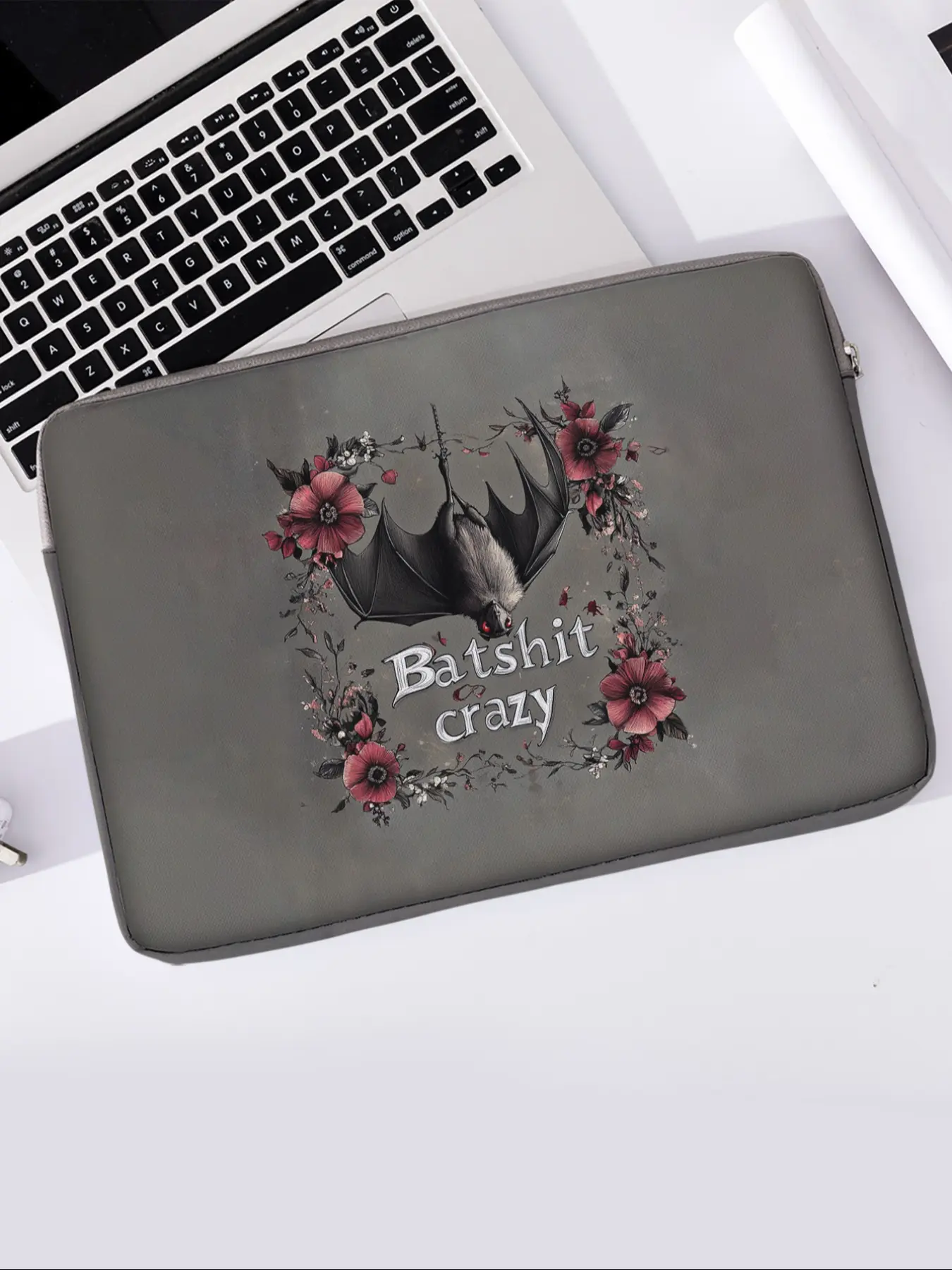 Bat Pattern Printed Laptop Bag, Soft Notebook Sleeve, Fits Laptops, Tablets, Zippered Storage Pouch, Casual Style, All Seasons