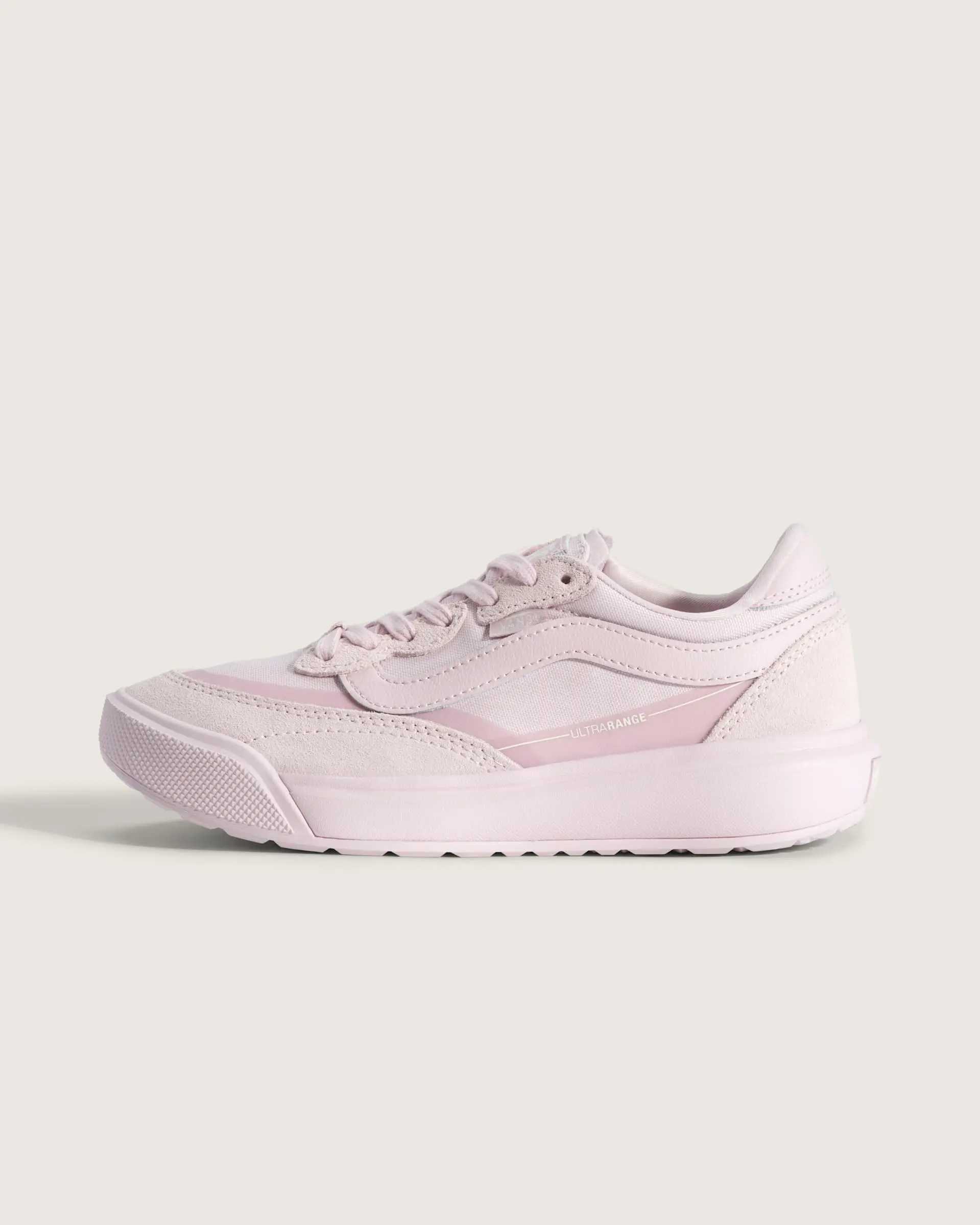 Vans Unisex UltraRange Low Top Shoe