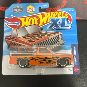 Hot Wheels XL ‘83 Chevy Silverado