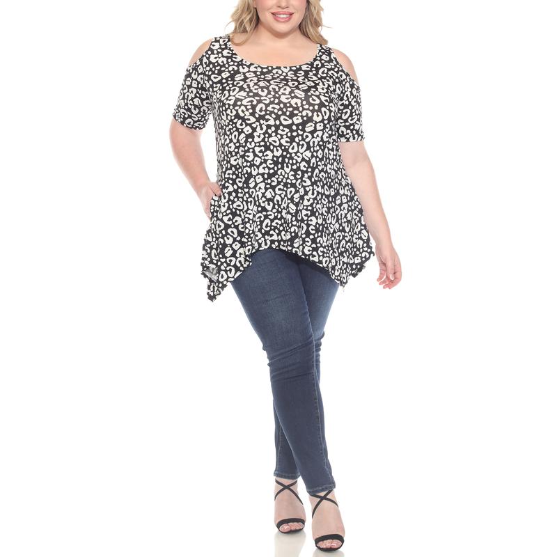 White Mark Women's Plus Size Short Sleeve Cold Shoulder Leopard Print Tunic Top