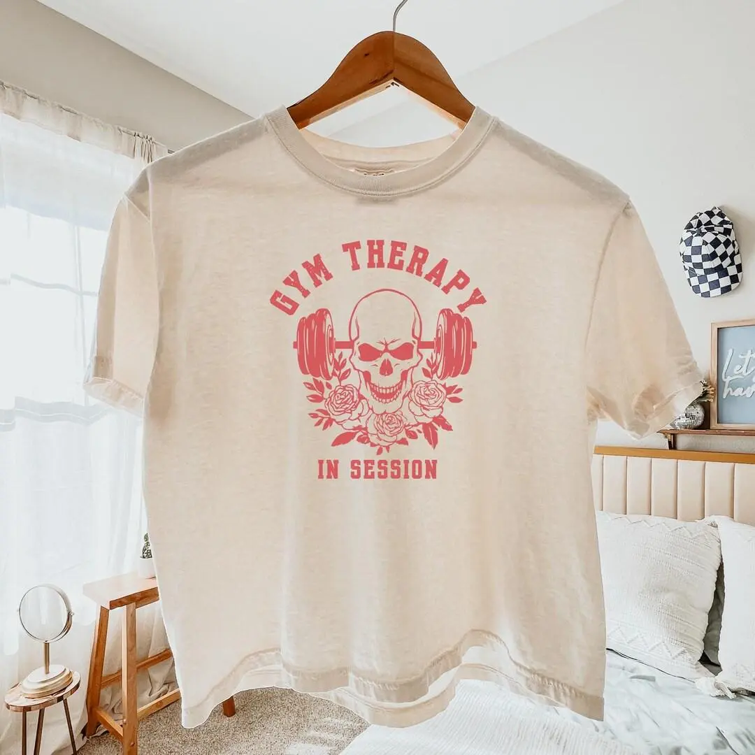 Gym Therapy in Session Cropped Shirt, Gym Women Boxy Tee, Workout Crop Top, Retro Fitness Lovers Shirt, Weightlifting Cropped Shirt