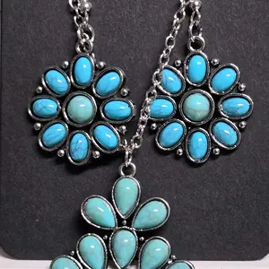 Western-Style Necklace and Earring Set – Boho Statement Jewelry
