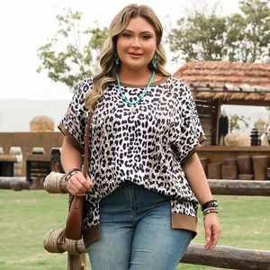 Women‘s Plus Size T shirt,Leopard Contrast Trim Short Sleeve Loose Plus Size Top