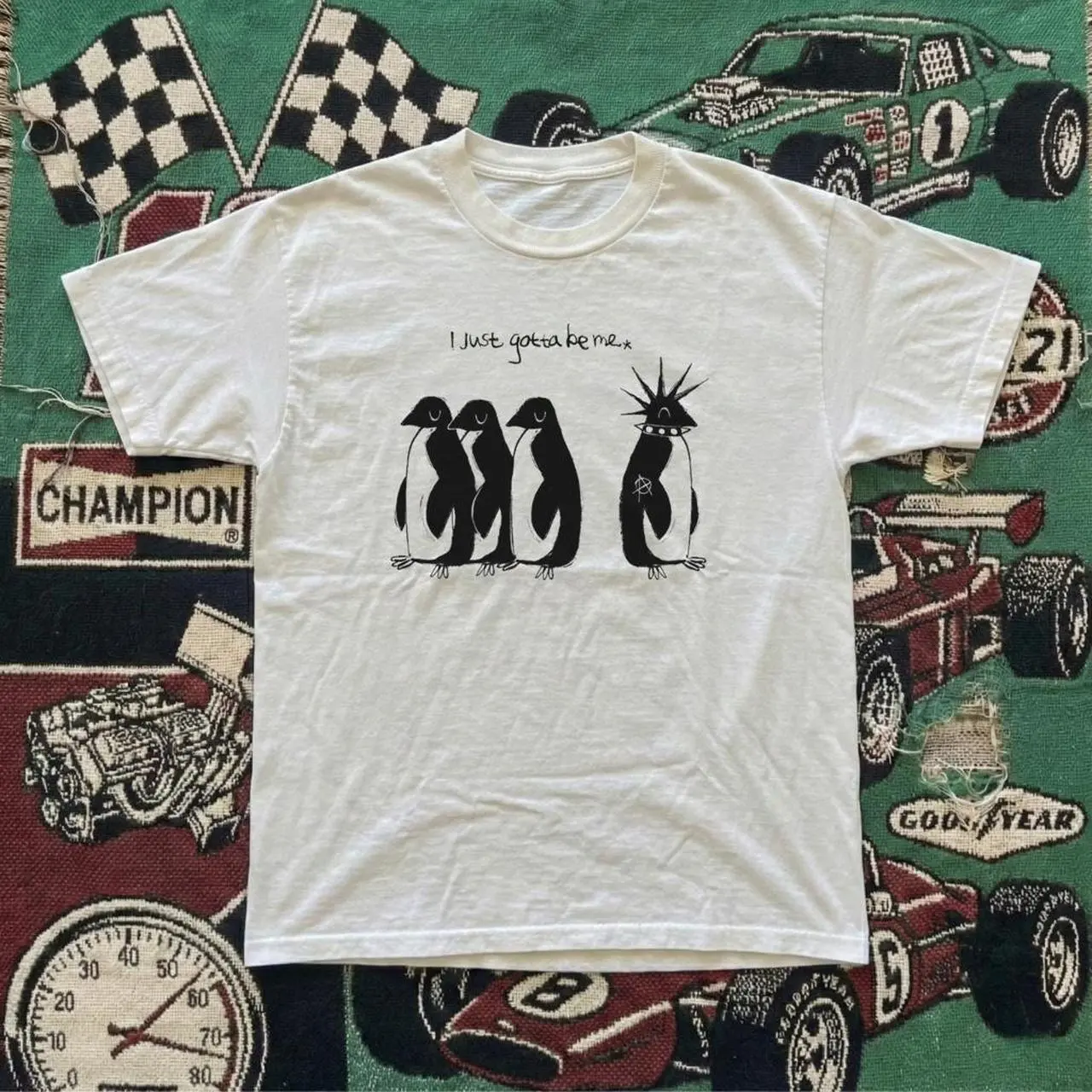 Misfit Penguin “I Just Gotta Be Me” Graphic T-Shirt – Cyber Cartoon Y2K Graphic Tee