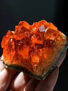 1pc of Aura Orange Quartz Mineral Cluster with Sparkling Point Tip Specimen Stone for Home Decoration Ornament. Glam Faux for Party/office Decor. Suitable for Christmas, Valentine's Day, and Other Holidays