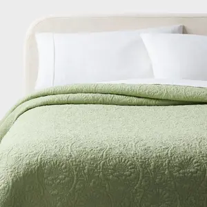 King Heirloom Floral Stitch Quilt Light Green - Threshold