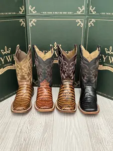 070 Lomo De Pecho Belly Embossed Square Toe Mens Western Botas Vaquera Made in Mexico Cow Hide Goodyear Welt Construction Pull-on Boots