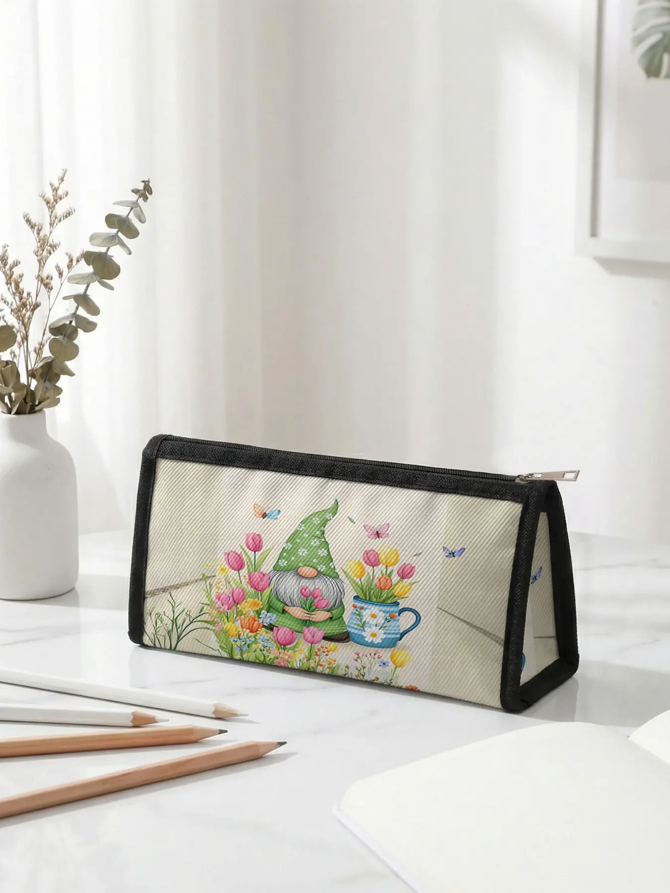 1 piece of Easter limited edition pencil case with 2D printed dwarf flower pattern, ergonomic triangular capacity for portable size | Perfect for students in class/office organization, combines festive atmosphere with practicality
