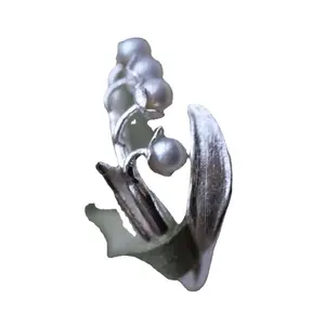 Elegant Charm Lily of The Valley Inlay Imitation Pearl Rings for Women Engagement Wedding Ring Anniversary Jewelry Gifts