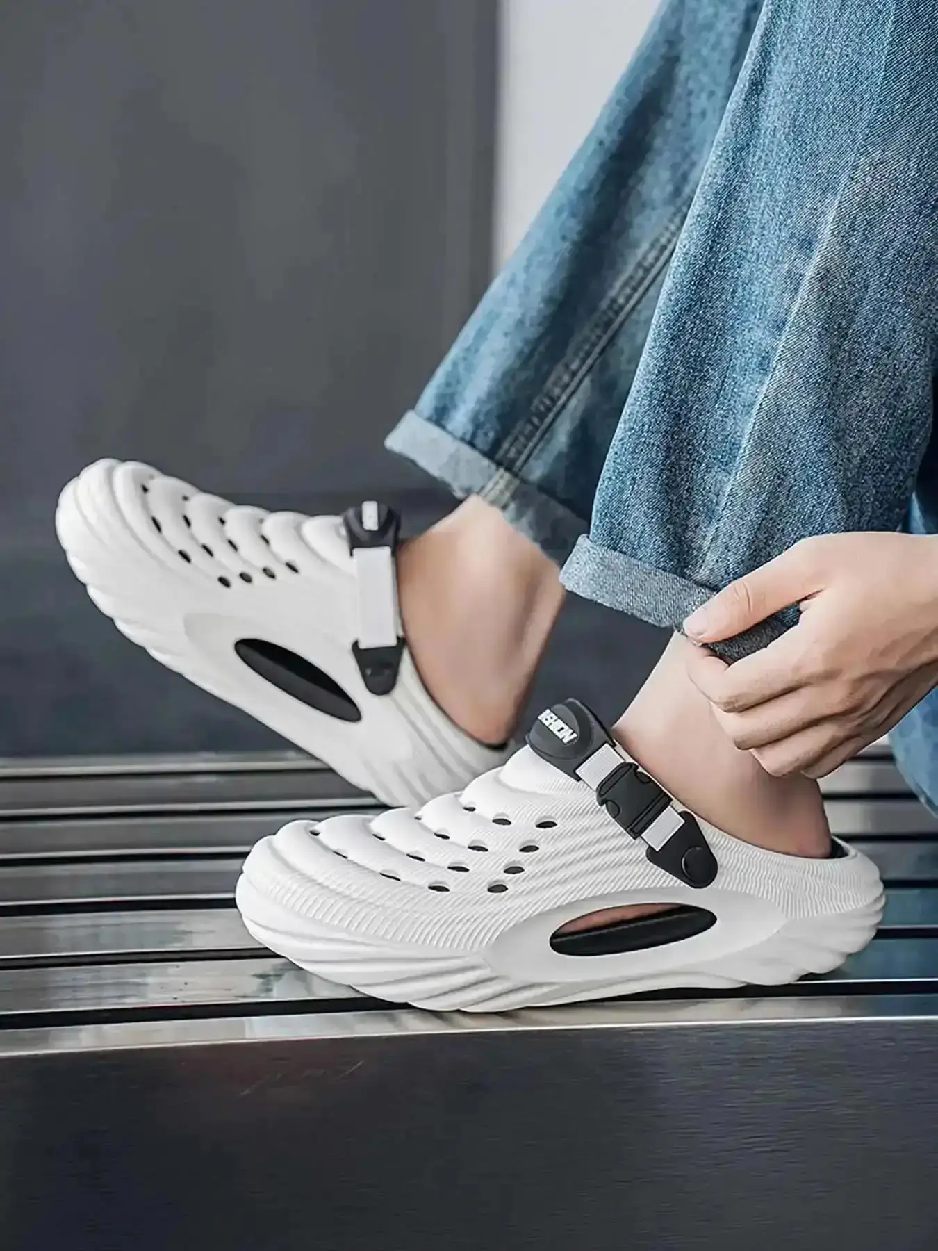 Women's Sporty Ventilate Clogs Casual Comfortable Breathable Non-slip for Indoor Outdoor Wear Sliders Shoes Slipper Summer Easy On Fuzzy Trendy Minimalist Warm Lightweight Plush Memory Foam stylish relaxed fashion