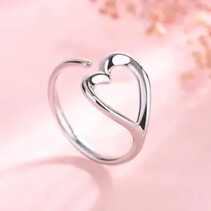 Adjustable Hollow Heart Ring for Women, Silver-Plated Open Band Love Ring, Minimalist Fashion Jewelry, Mother’s Day Gift for Mom