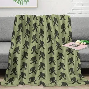 A 1pc Bigfoot Patterned Printed Flannel Blanket, Soft And Comfortable, Warm And Smooth. The Perfect Holiday Or Birthday Gift for Family And Friends. Can Be Used As a Shawl Blanket, Sofa Throw L