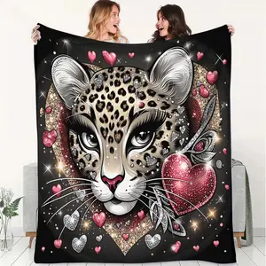 Wild and Luxurious Print with Rhinestone Hearts, Leopard Head Printed Flannel Blanket, Leopard Pattern Blanket, Made of Soft Flannel Material, Suitable for Home Decoration, Camping, Travel, Vibrant Decorative Blanket