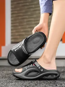 2026 Summer New Men's Thick-soled Height-increasing Sandals, Double-layer Wear-resistant and Non-slip Outdoor Sports Shoes, Breathable Casual Beach Shoes, Suitable for River Trekking, Driving, and Daily Commuting, Loose Fit, Versatile and Breathable.