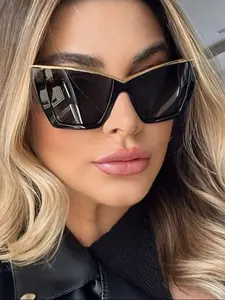 Women's Cat Eye Fashion Glasses, Stylish Eyewear for Street Photography & Travel, Unique Design Accessory for Casual Wear, Trending Glasses