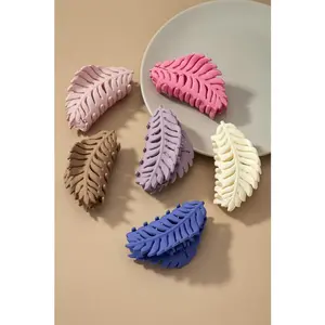LA3accessories Feather shape hair claw clip