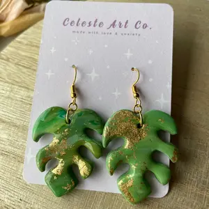 Monstera leaf earrings
