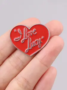 Heart Shaped Enamel Pin, Vintage Style Alloy Brooch for Backpacks, Briefcases & Clothing Accessories, Ideal Fashion Gift for Casual Attire