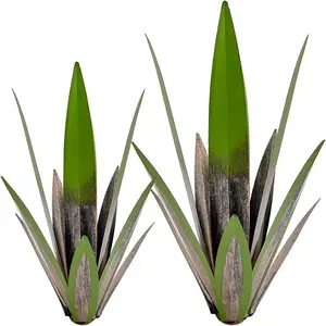 2Pcs 1 Large & 1 Small Hand-Painted Metal Agave Decorative Stake, Rustic Countryside Art Sculpture, Perfect for Home Courtyard Lawn Patio Garden Decoration, Ideal Easter Valentine's Day Housewarming Gift