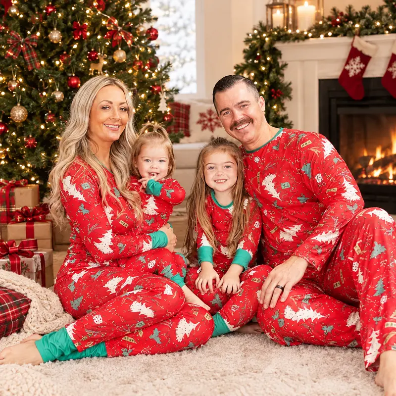 Family Christmas Pajamas Set - Soft Cotton-Polyester Long-Sleeve Crewneck Style Loungewear, Red & Green Xmas Tree & Gifts Print, Matching Top, Bottom & Romper, Machine-Washable Family Party Wear for Women & Babies