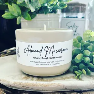 Concrete Candle-Almond Macaroon