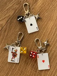 Y2K Ace of Spades Keychain with Star Pendant-Poker Card Dice Star Keychain Bag Charm,Aesthetic Card Spade Dice Star keyring Bag Accessory Acrylic Keychain for Bag Charms,backpack Key chains,Car key holder Novelty Jewelry Gift Women Men's Wallet Decoration