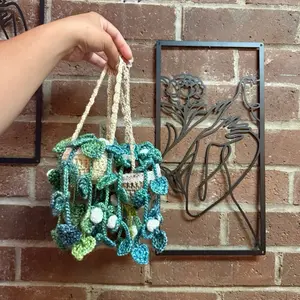 Crochet Mini Hanging Planter Monstera Leaves with White Roses Decorative Wall Art Piece