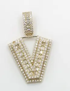 10KT SMALL CZ ''V'' LETTER PENDANT Weight 4GR