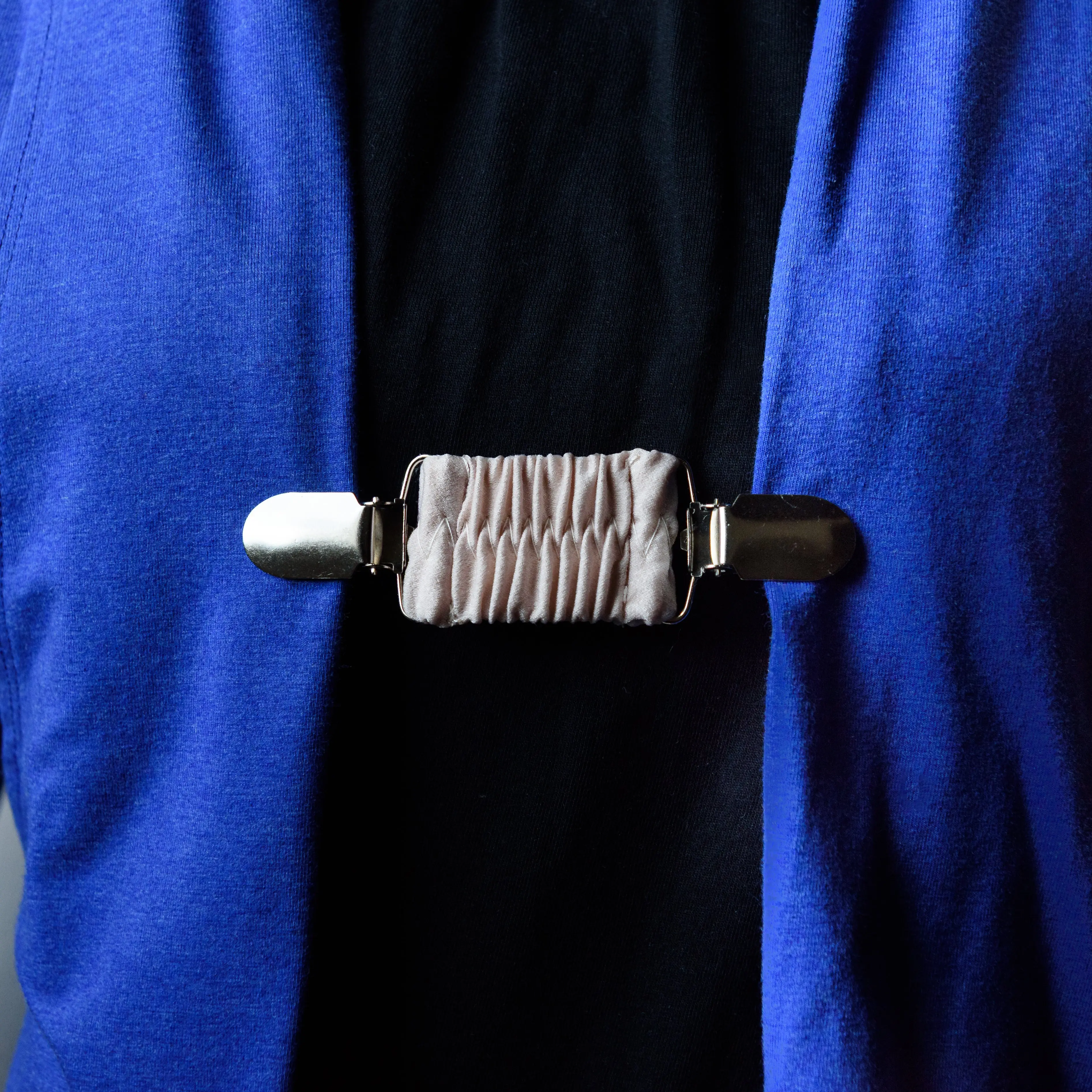 Beige Cinch Clip
