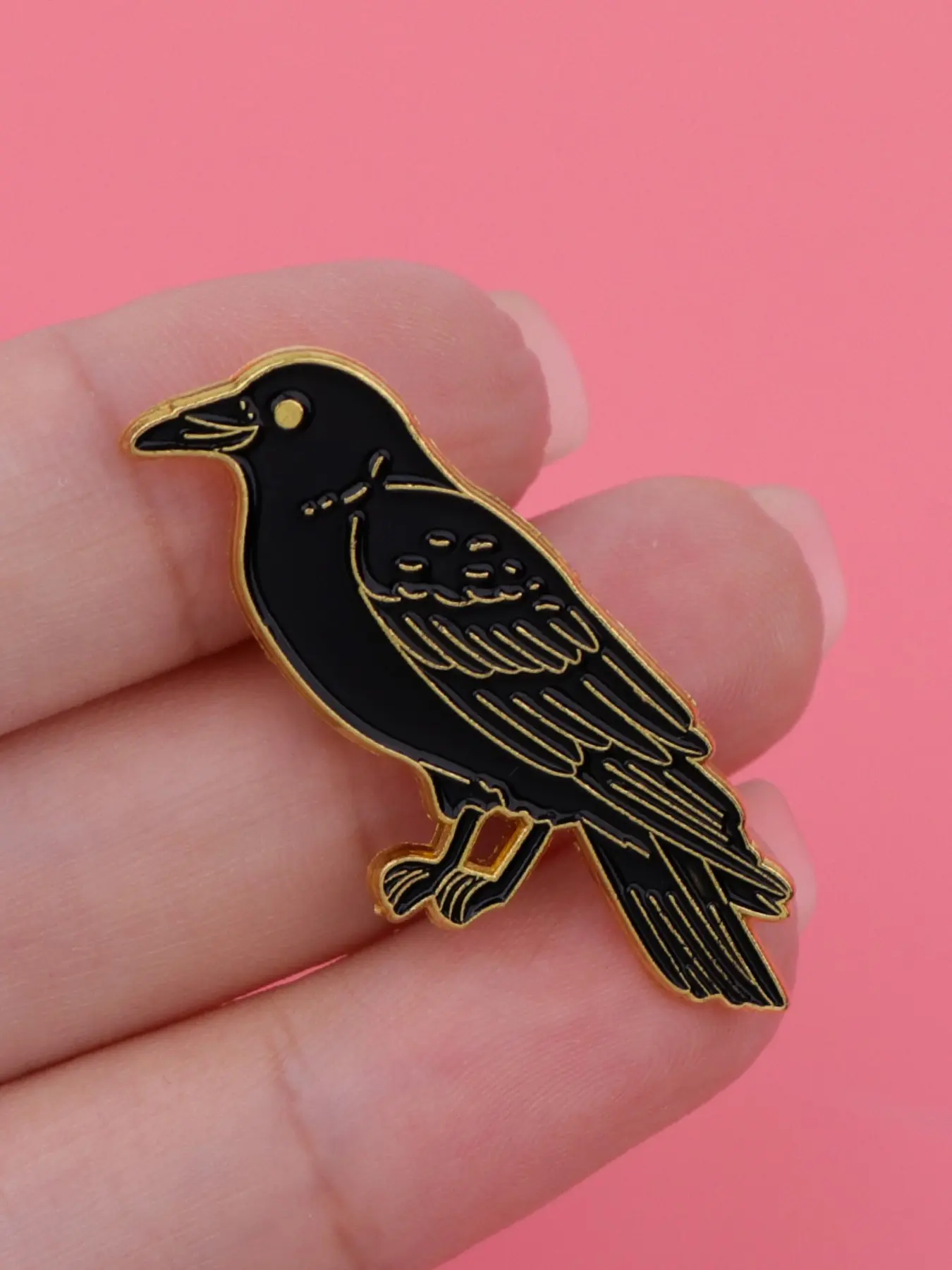 Crow Cartoon Pin, Alloy Brooch Pin, Creative Design Badge, Hat Pins, Suitable for School Office T-Shirt Jacket, Ideal Gift for Friends Family, Accessories
