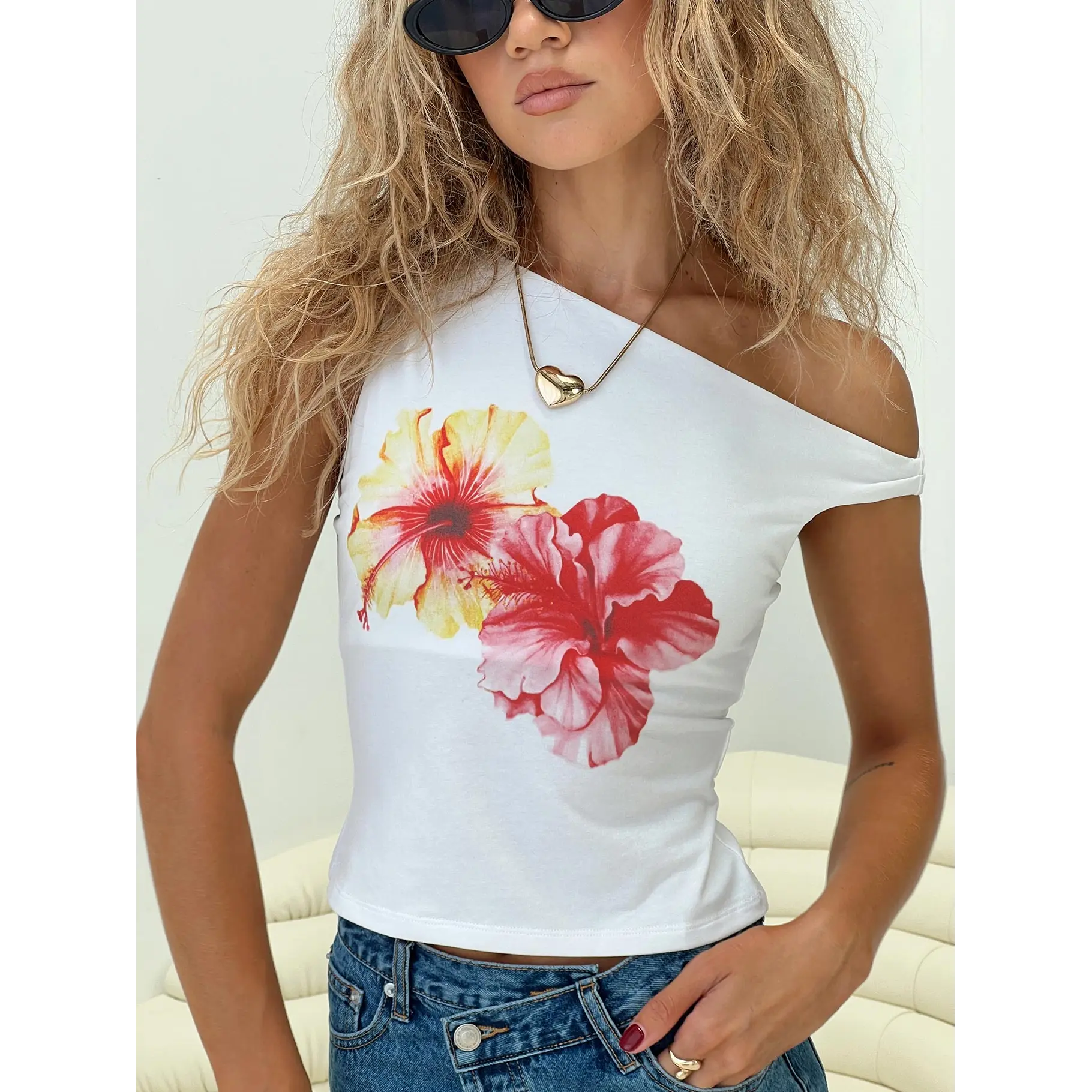 Edwardi Hibiscus Top White
