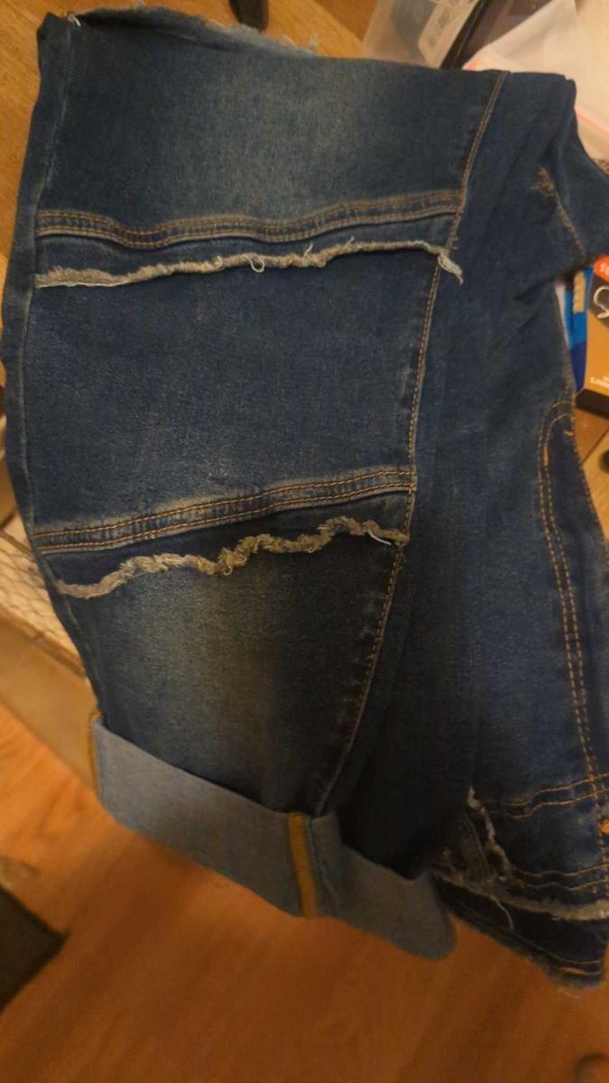 Item: Dark Wash, 1XL