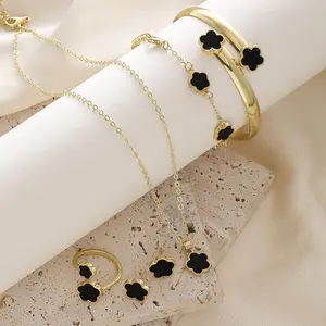 5 pcs/set Fashionable Trendy Women Grils Lucky Flower Design Fashion Flowers Design Jewelry Set incloud Necklace / Stud / Ring / Bracelet Gold Plated Alloy Gift for Women Girls Ladies