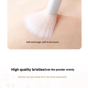 Xixi Light Feather Eyeshadow Brush, Blending Eye Shadow Brush, Highlighter Soft Bristles, Easy Makeup Application Tool
