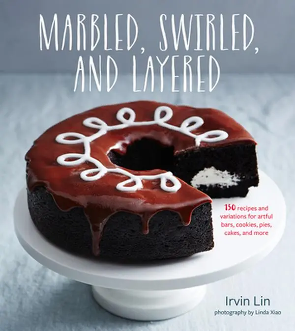 USED Book - Marbled, Swirled, and Layered: 150 Recipes and Variations for Artful Bars, Cookies, Pies, Cakes, and More by Lin, Irvin (Hardcover) - english
