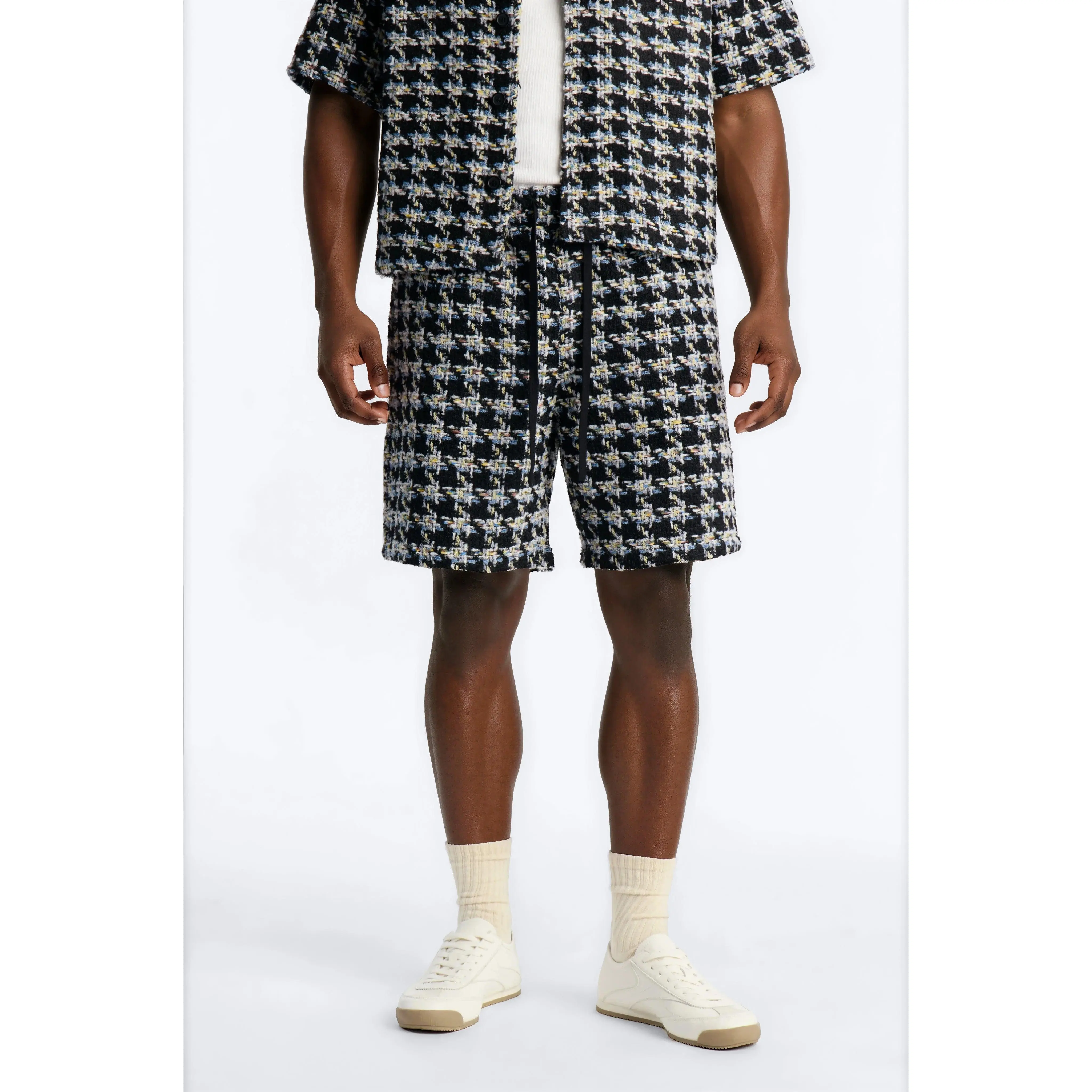 Relaxed Textured Boucle Houndstooth Short - Black
