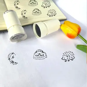 Three Hedgehog Pattern Stamp for Bullet Journals, Creative Diary Decoration, Diary Entries, Fun Stamp Tool for Date Boxes, Refillable Stamp Set