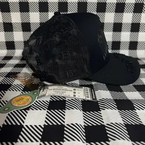 31 X Benavides hats