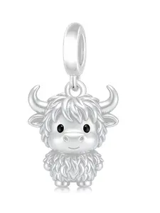 Cute Cartoon Highland Cow Pendant, Silver Color Copper Charm, Animal Pattern, All Seasons, Perfect Gift for Friends, Daily Wear Jewelry