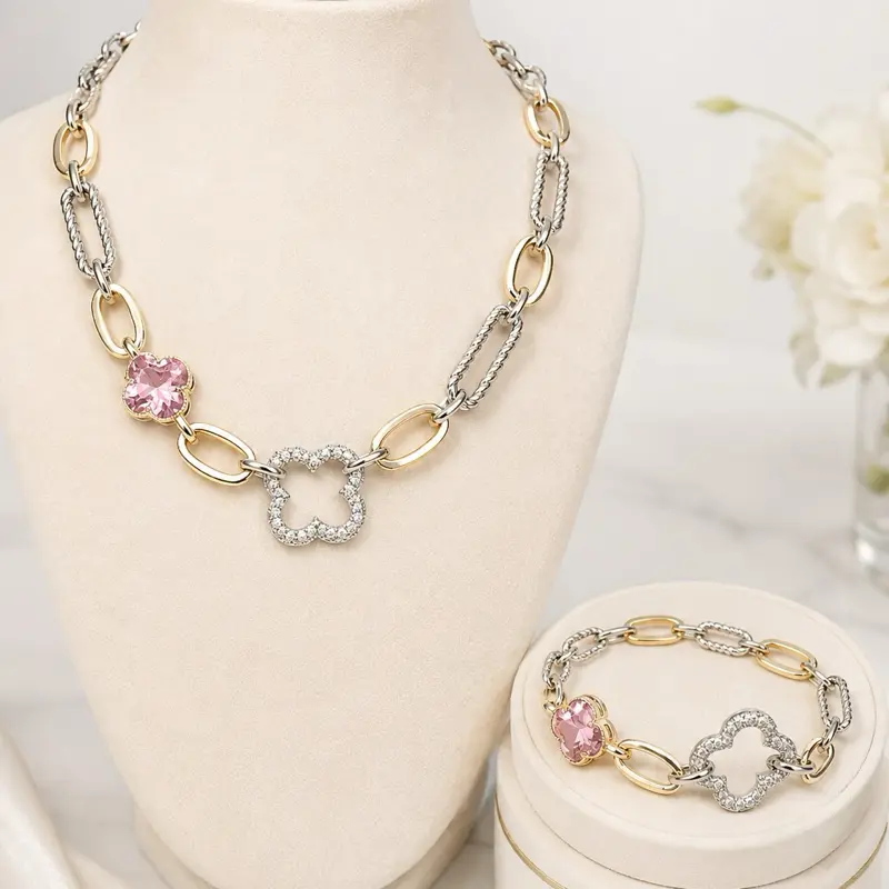 Women's Pink Clover Pave Jewelry Set, Fashion Accessory for Daily Wear