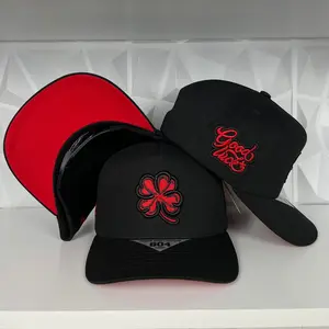 Red clover SnapBack hat-black/red