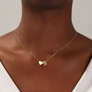 Women's Heart 26 Letter Necklace Exquisite Love Pendant Collar Chain Personalized Small  Initial Set Necklace