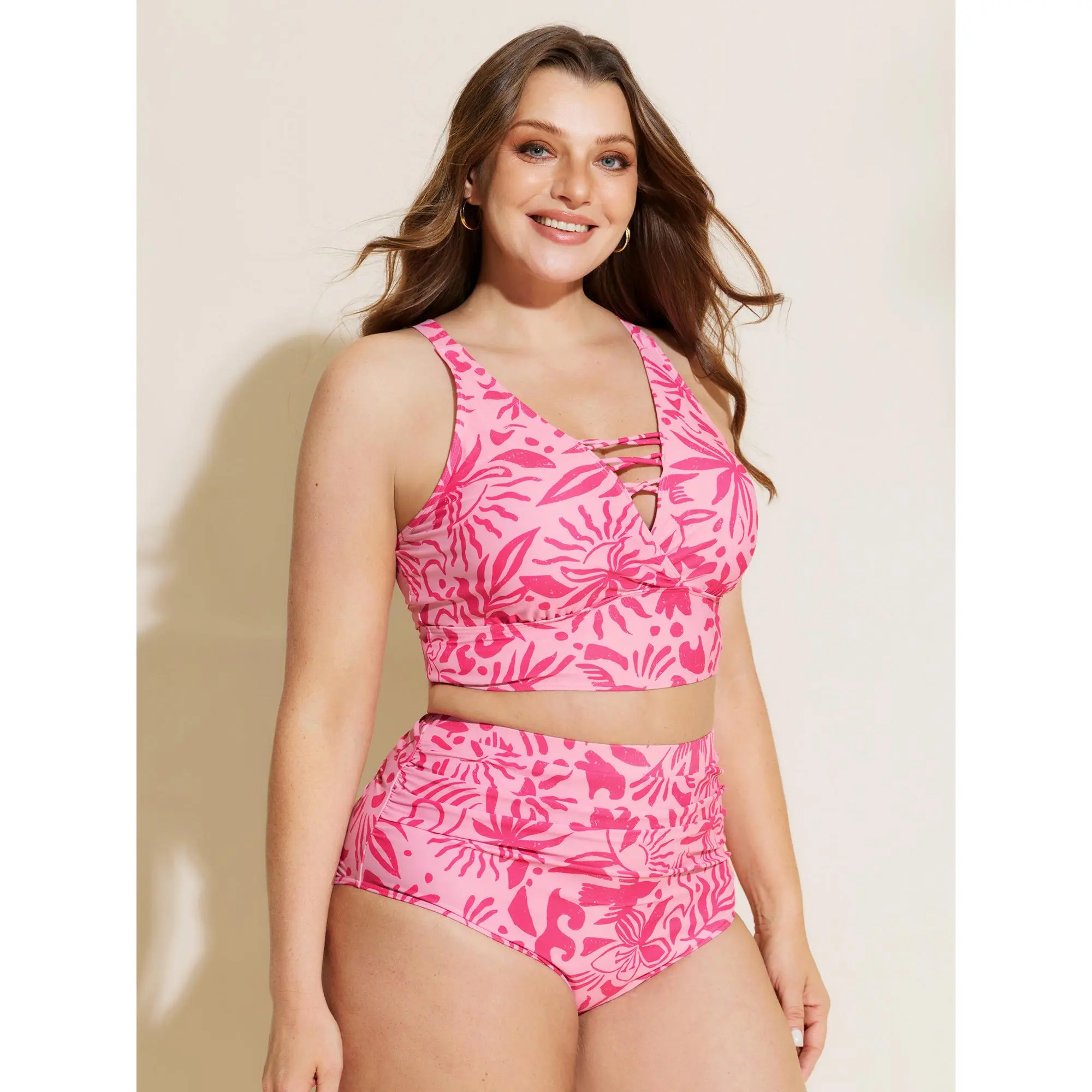 Plus Size Floral Print Bikini Top, Cutout Padded Beach Swimwear with Adaptive-Fit, High Stretch and Chlorine Resistant, Beach Swimsuit Top, Cutout Swimsuit, Padded Chest, 22-24/3X, Alternative Cut-Out Women's Tankinis Top