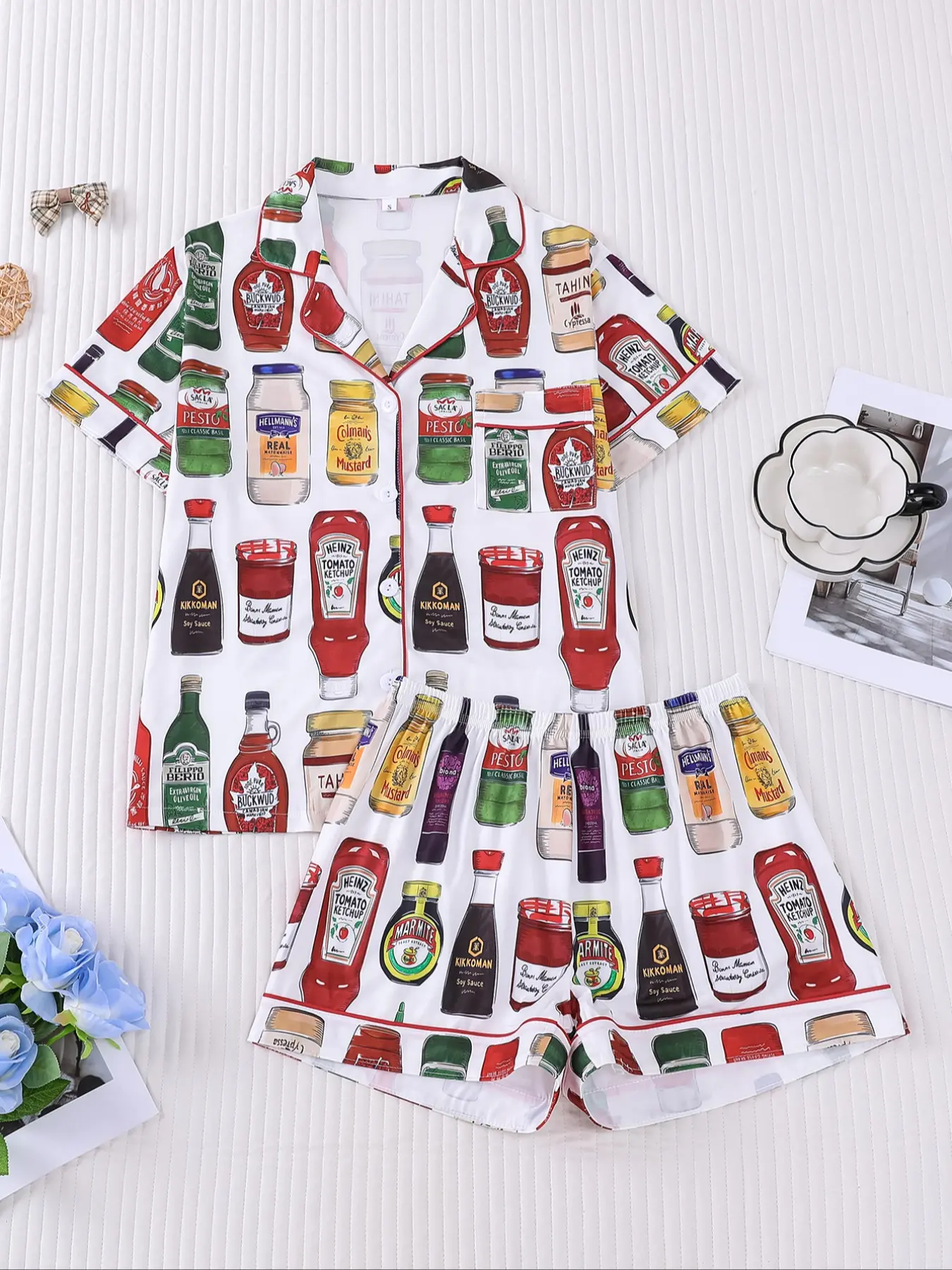 2pcs Condiment Bottle Print Women Loungewear Nightwear Pajama Set - Fun Festive Foodie Everyday Short-Sleeve Fitted Pjs (Notch Collar + Chest Pocket + Elastic Waist) - Perfect Holiday Gift for Home Cooks, BBQ Lovers & Food Enthusiasts