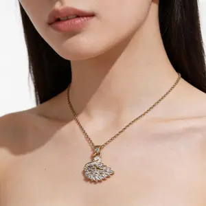 Gold Plated Crystal Swan Pendant Necklace for Women, Elegant Cubic Zirconia Charm, Adjustable Tarnish Resistant Fashion Jewelry Gift for Mom Friends