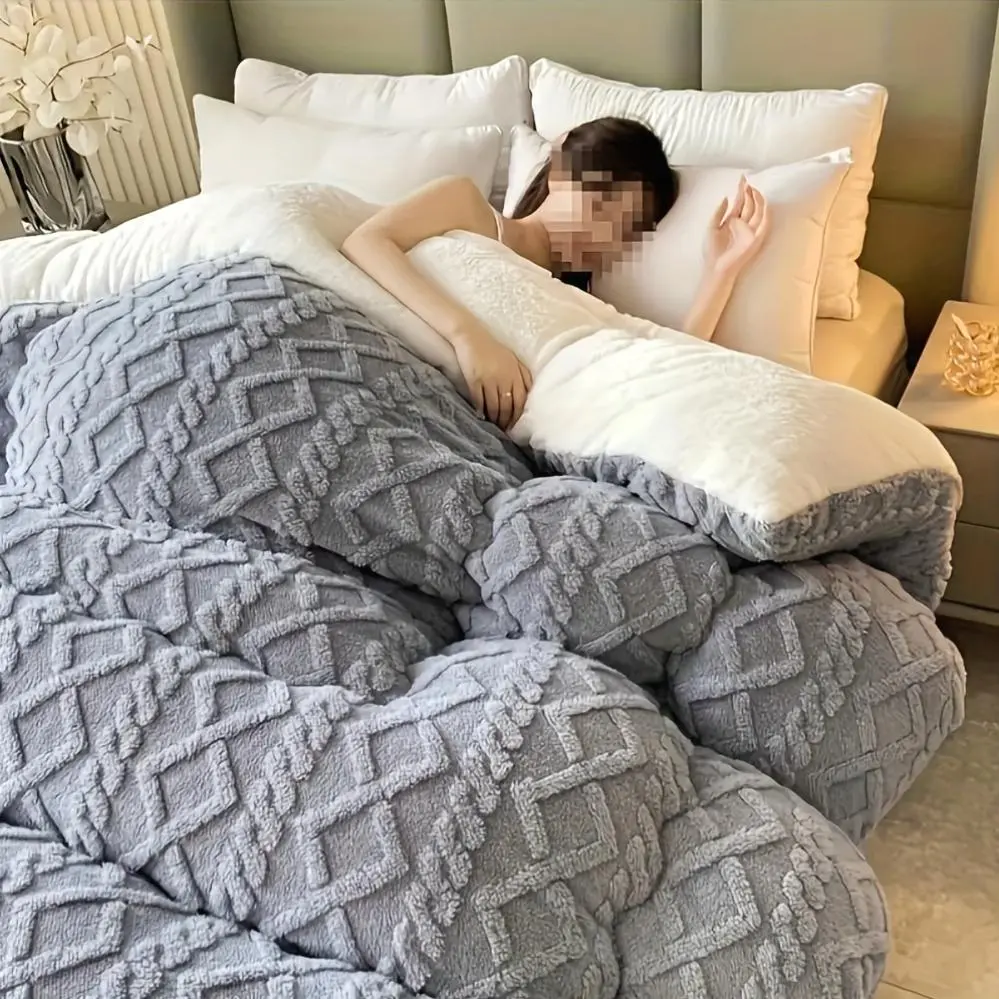 Classic Soft Taffeta Comforter - Thick, Warm, Machine Washable, All-Season Bedding for Kids Rooms, Hotel Beds