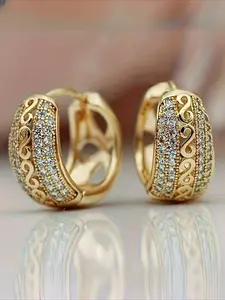 1 Pair Women's - Infinity-like Continuous Circle Design, Synthetic Zirconia Stones, Everyday & Party Jewelry, Timeless Elegance for Formal Casual Outfits - Affordable Luxury Exquisite Jewelry Gift for Women, Sophisticated Style, Detailed Craftsmanship