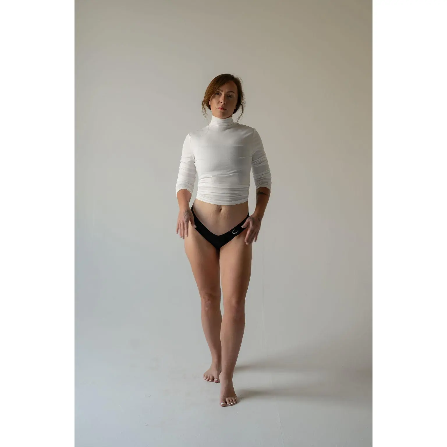 Everyday Low Rise Bikini: Black (Seamless)