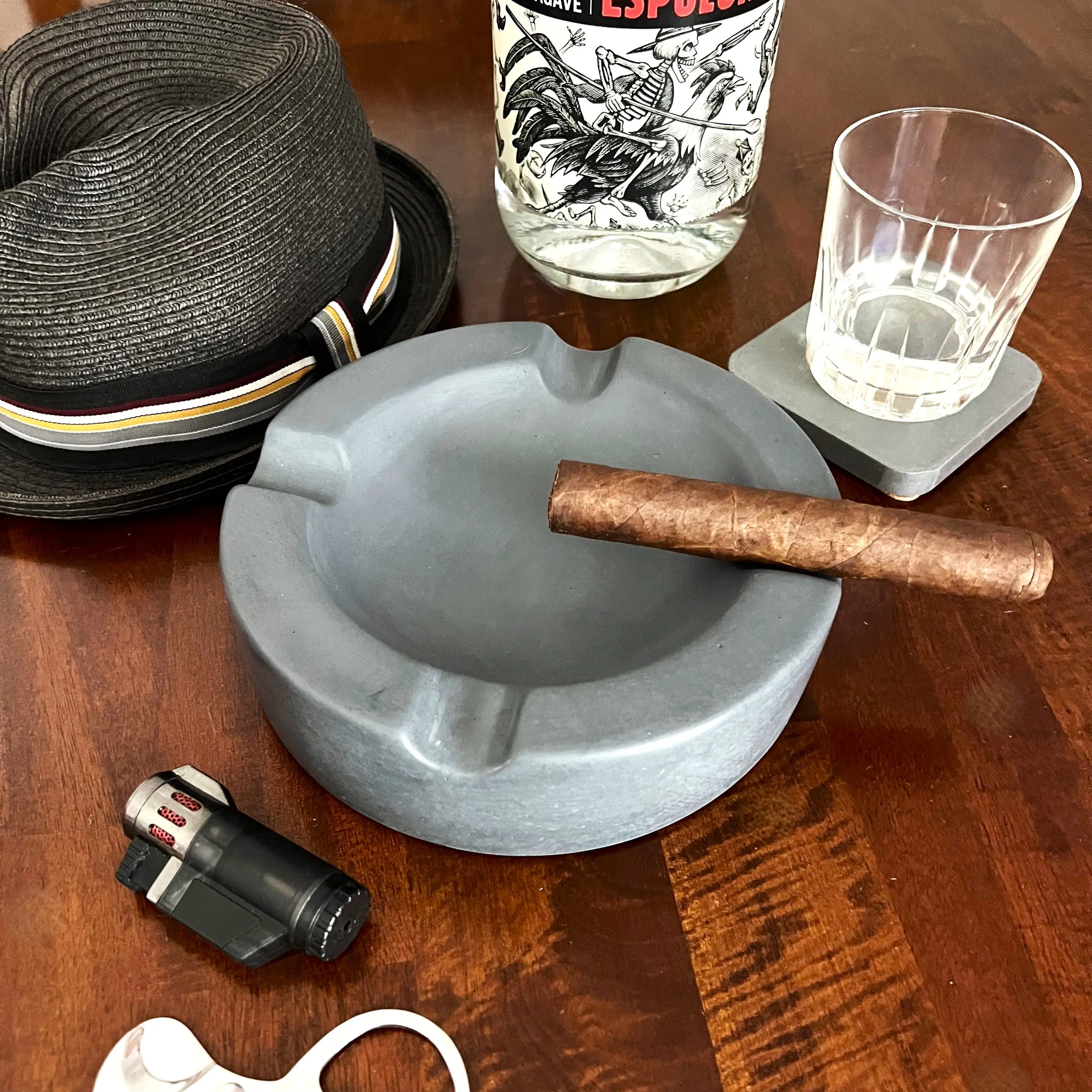 Gray Large Round Cuban-Style Concrete Cigar Ashtray